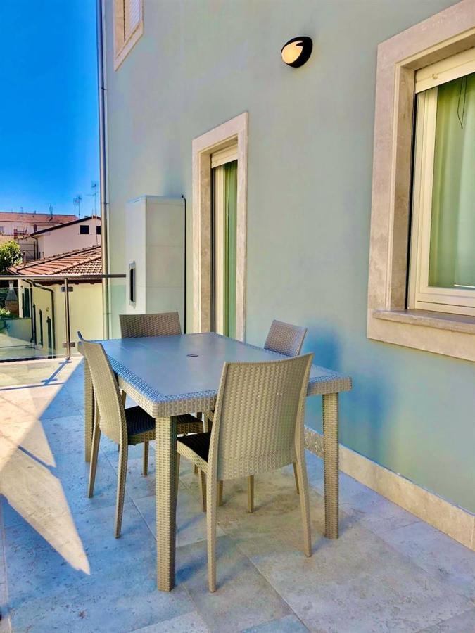 Appartamento Iris San Vincenzo Eksteriør bilde